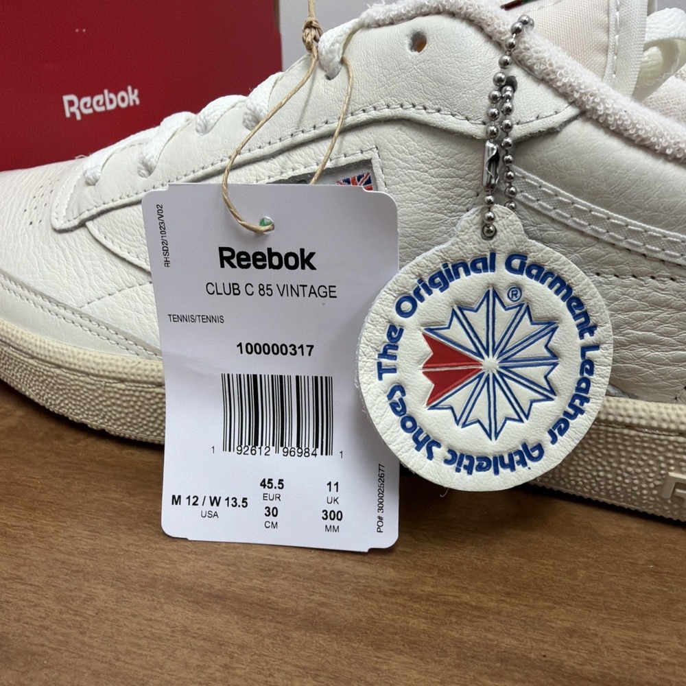 Reebok Classic Leather Sneakers in Off-White with Green Accents - Picture 10 of 12